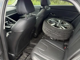Hyundai Elantra | 31K KM ВЪЗМОЖНОСТ ЗА НАМАЛЯНЕ НА ЦЕНАТА CARFAX, снимка 11