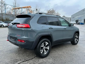 Jeep Cherokee 3.2i 272 к.с., снимка 4