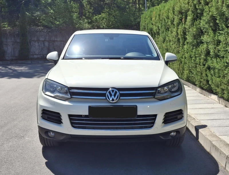 VW Touareg, снимка 8 - Автомобили и джипове - 52370188