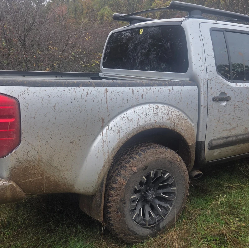 Nissan Navara, снимка 3 - Автомобили и джипове - 52493949