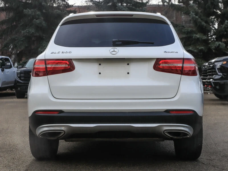 Mercedes-Benz GLC 300 4MATIC CAM* BLINDSPOT* KEYLESS* ПОДГРЕВ* PANO* , снимка 5 - Автомобили и джипове - 52611196