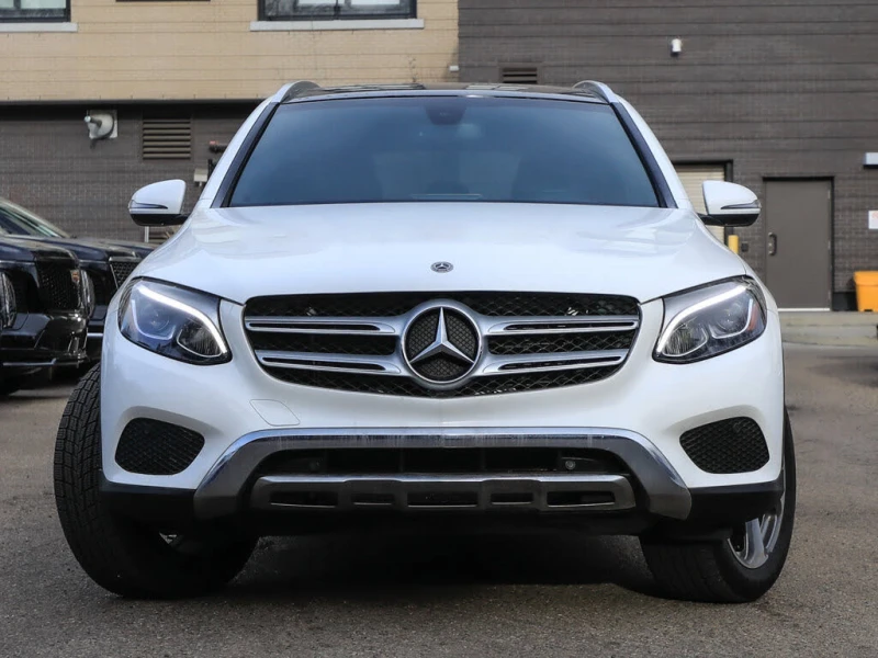 Mercedes-Benz GLC 300 4MATIC CAM* BLINDSPOT* KEYLESS* ПОДГРЕВ* PANO* , снимка 2 - Автомобили и джипове - 52611196