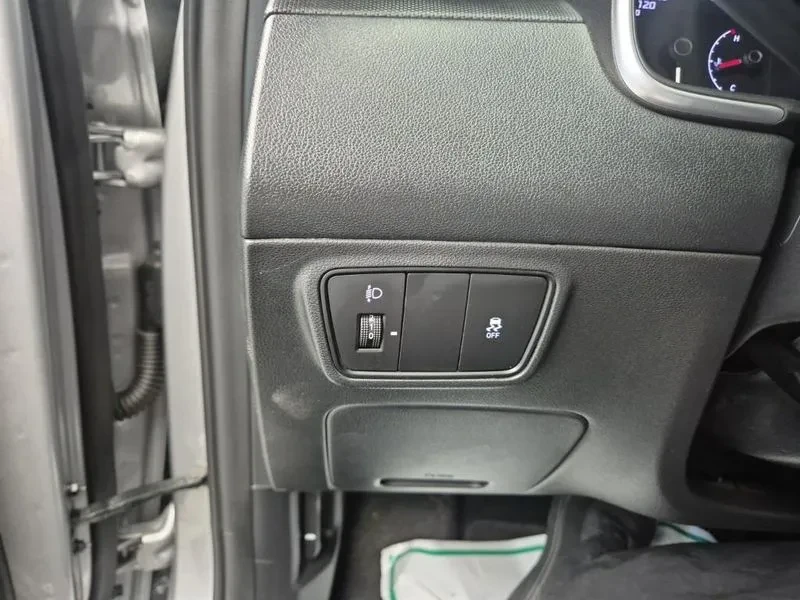 Hyundai Tucson 2.0 4WD , снимка 15 - Автомобили и джипове - 56161185