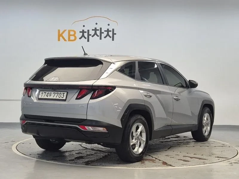 Hyundai Tucson 2.0 4WD , снимка 3 - Автомобили и джипове - 56161185