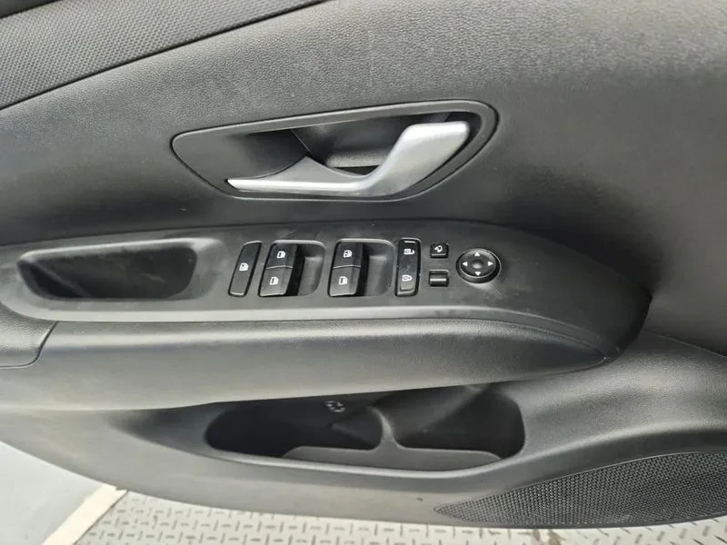 Hyundai Tucson 2.0 4WD , снимка 16 - Автомобили и джипове - 56161185