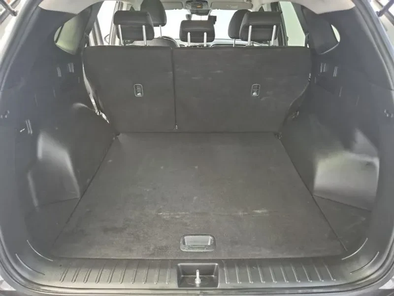 Hyundai Tucson 2.0 4WD , снимка 17 - Автомобили и джипове - 56161185