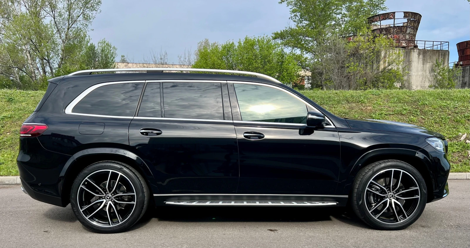 Mercedes-Benz GLS 400 d 4M AMG*NightPaket*7Seats*Burmester*Pano - изображение 6