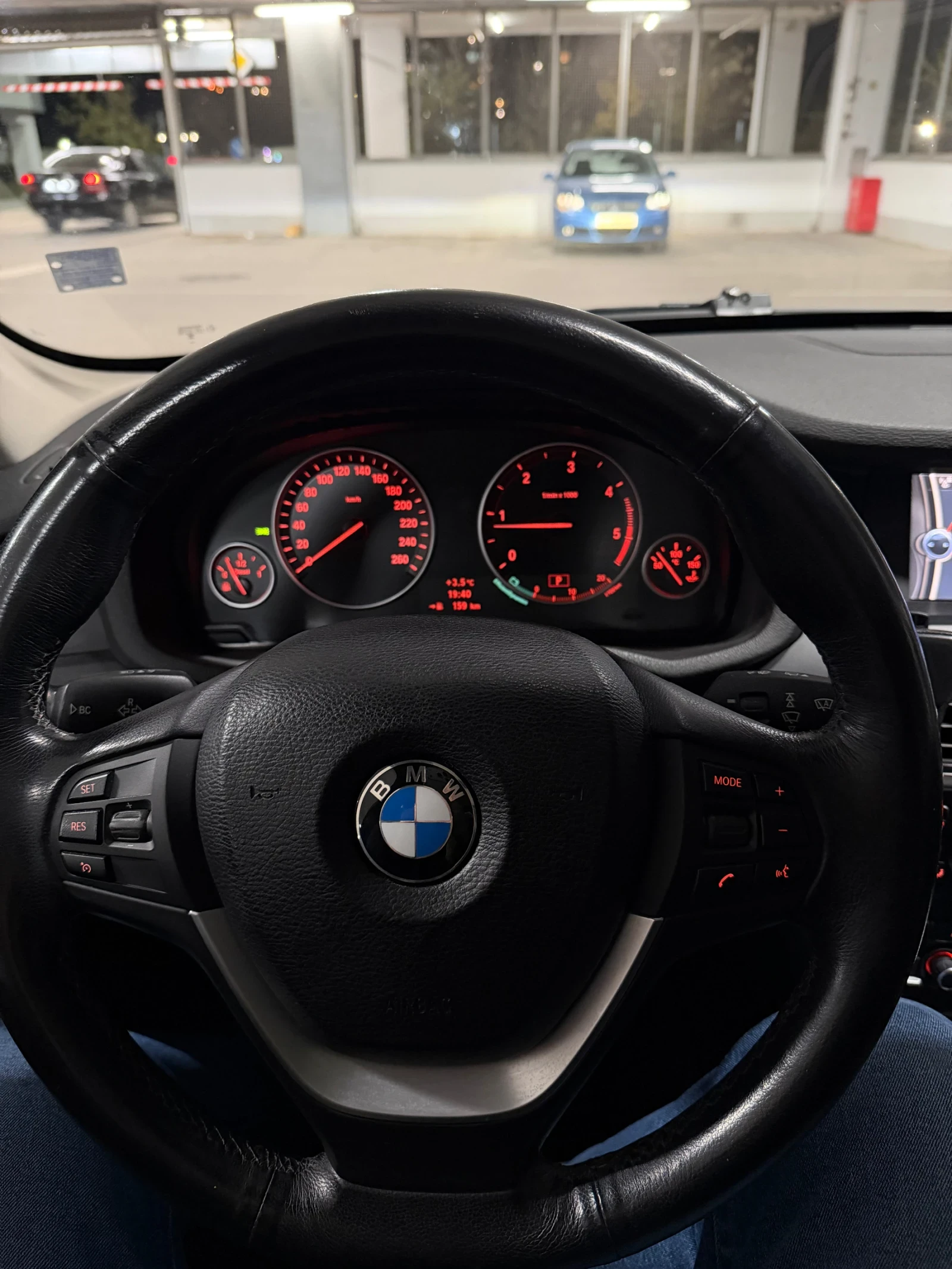 BMW X3 F25 2.0d - изображение 8