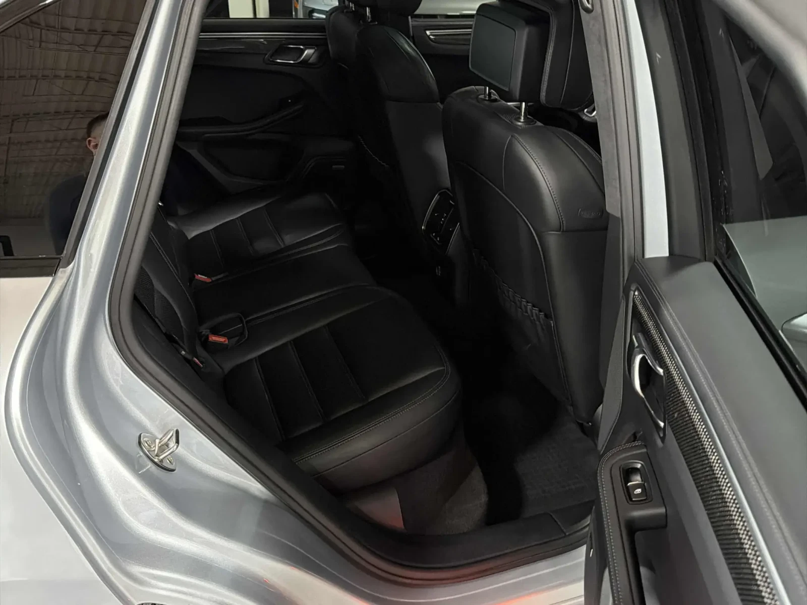 Porsche Macan Turbo * * CARFAX * * АВТО КРЕДИТ * * , снимка 12 - Автомобили и джипове - 53864864