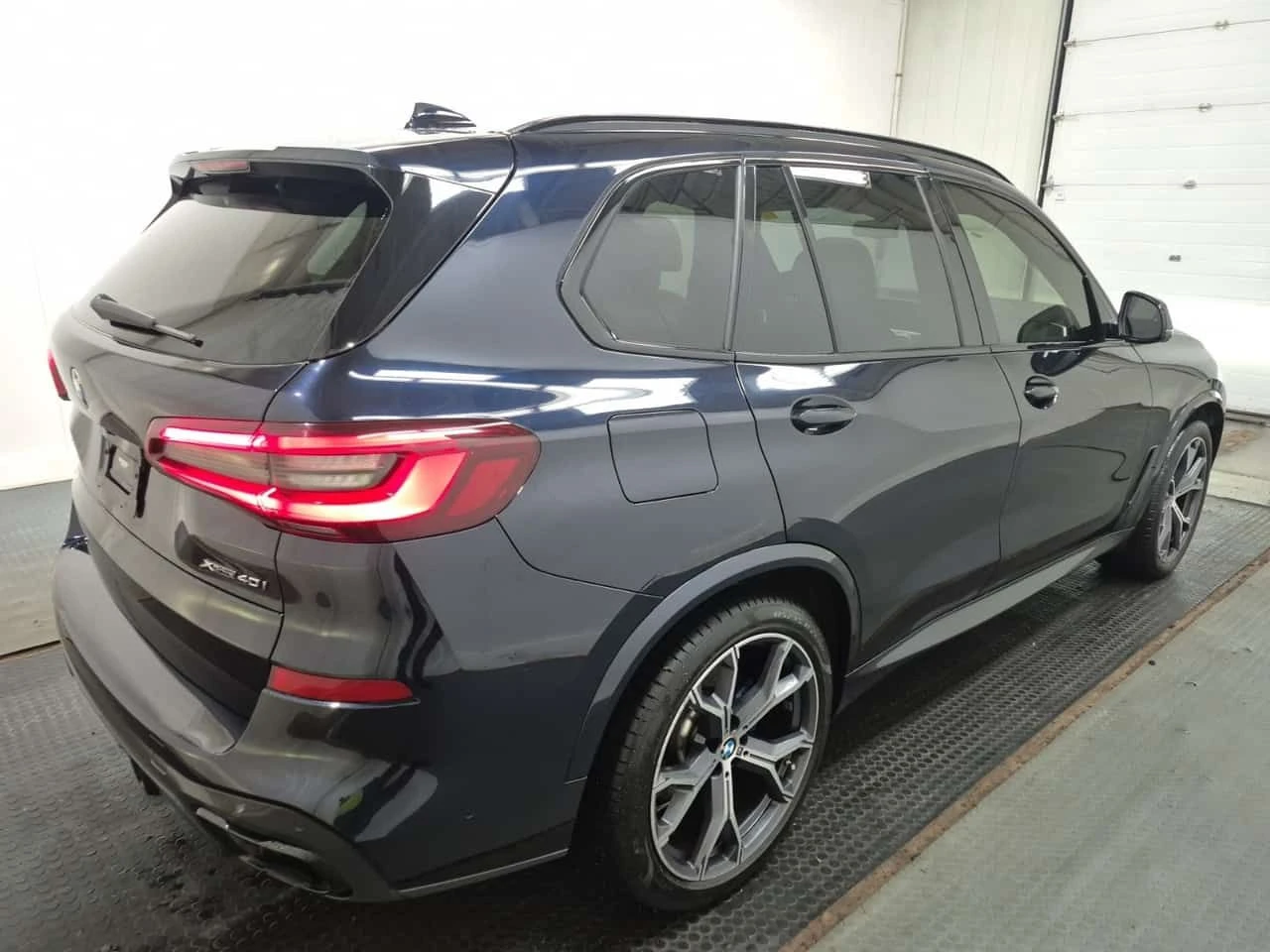 BMW X5 * XDRIVE40I * CARFAX * БЕЗ ПЪРВОНАЧАЛНА ВНОСКА, снимка 3 - Автомобили и джипове - 53927854