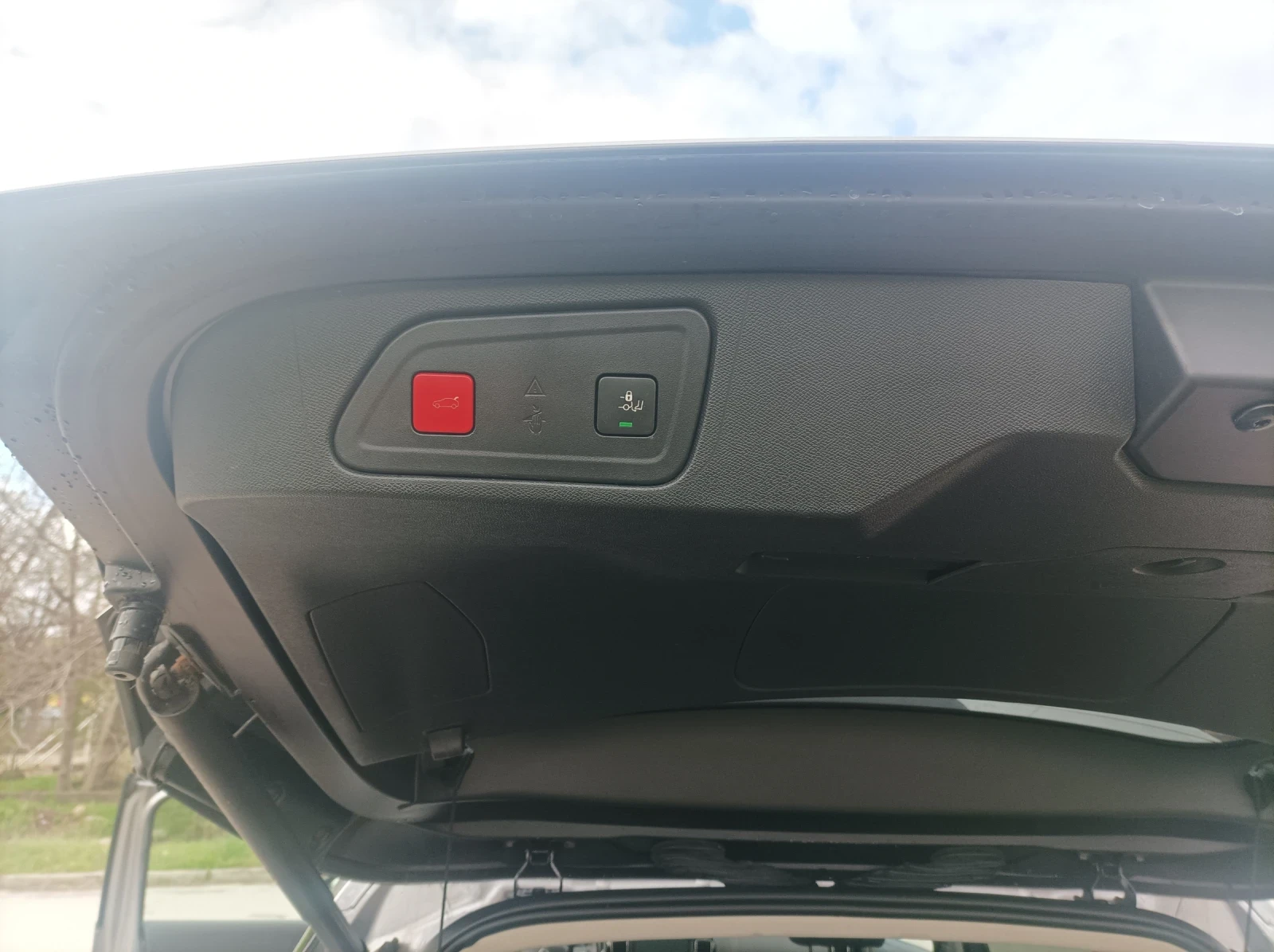 Citroen C5 Aircross 1.6 SHINE 180, снимка 11 - Автомобили и джипове - 54639197