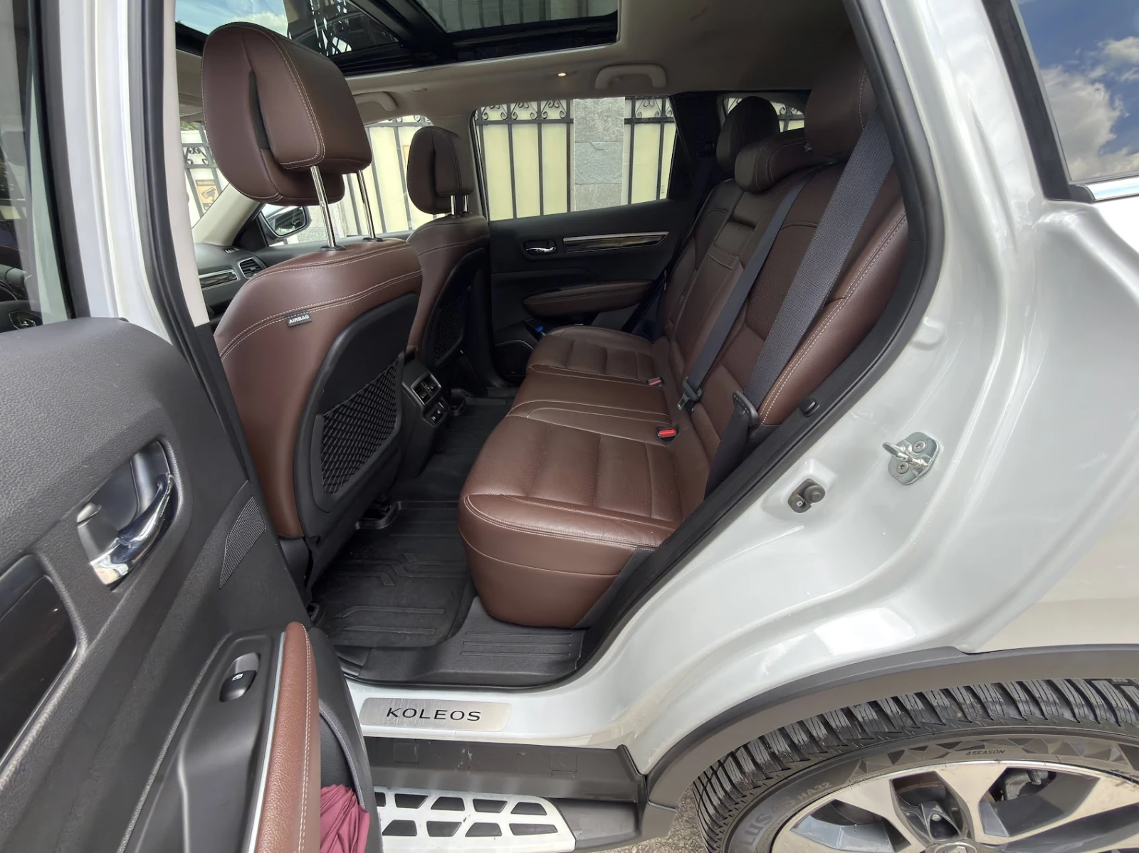 Renault Koleos, снимка 12 - Автомобили и джипове - 54382702