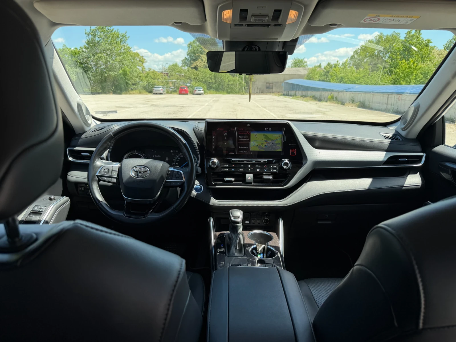 Toyota Highlander 2.5 Hybrid AWD-i Luxury, снимка 14 - Автомобили и джипове - 54423715