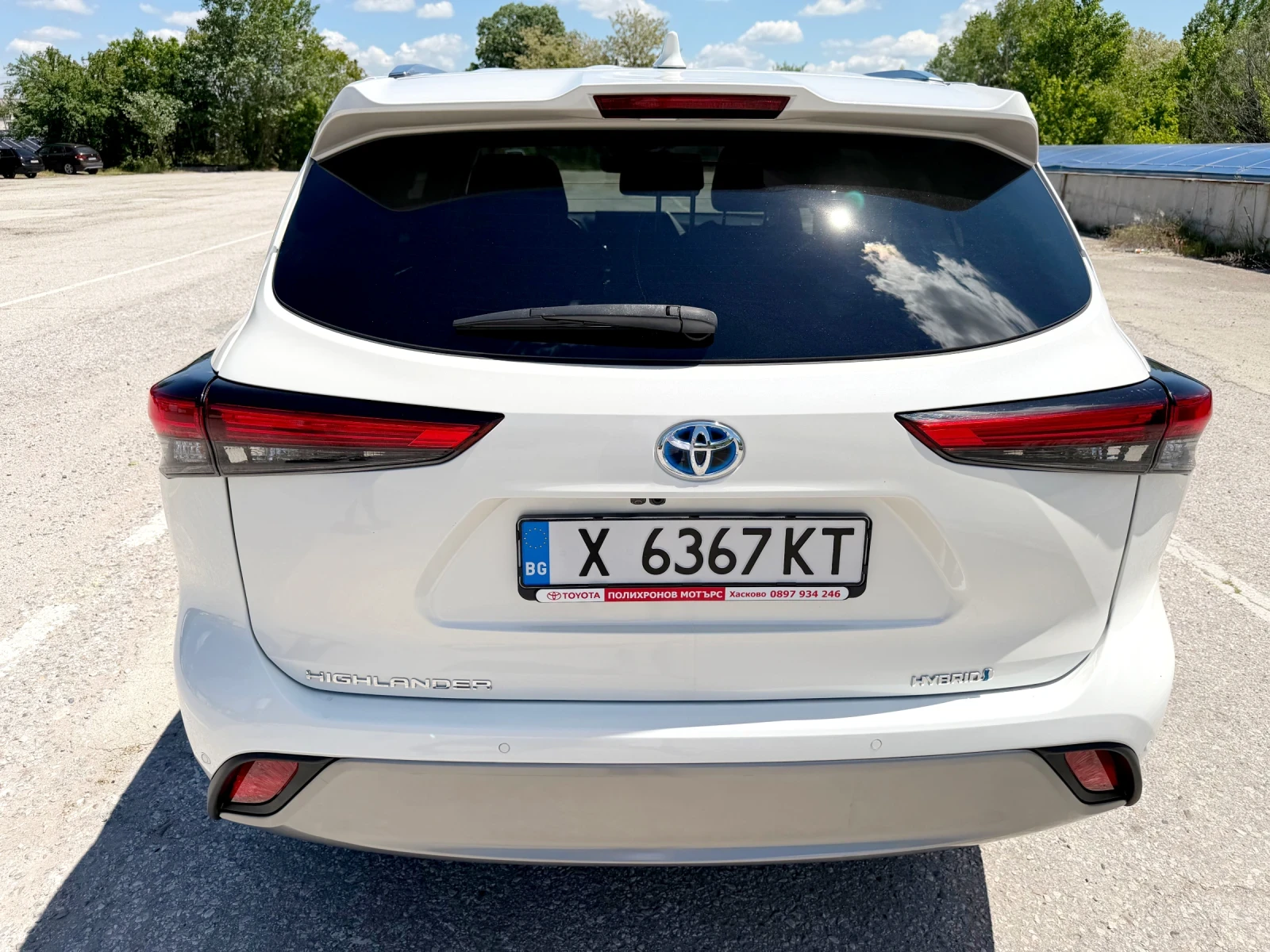 Toyota Highlander 2.5 Hybrid AWD-i Luxury, снимка 8 - Автомобили и джипове - 54423715