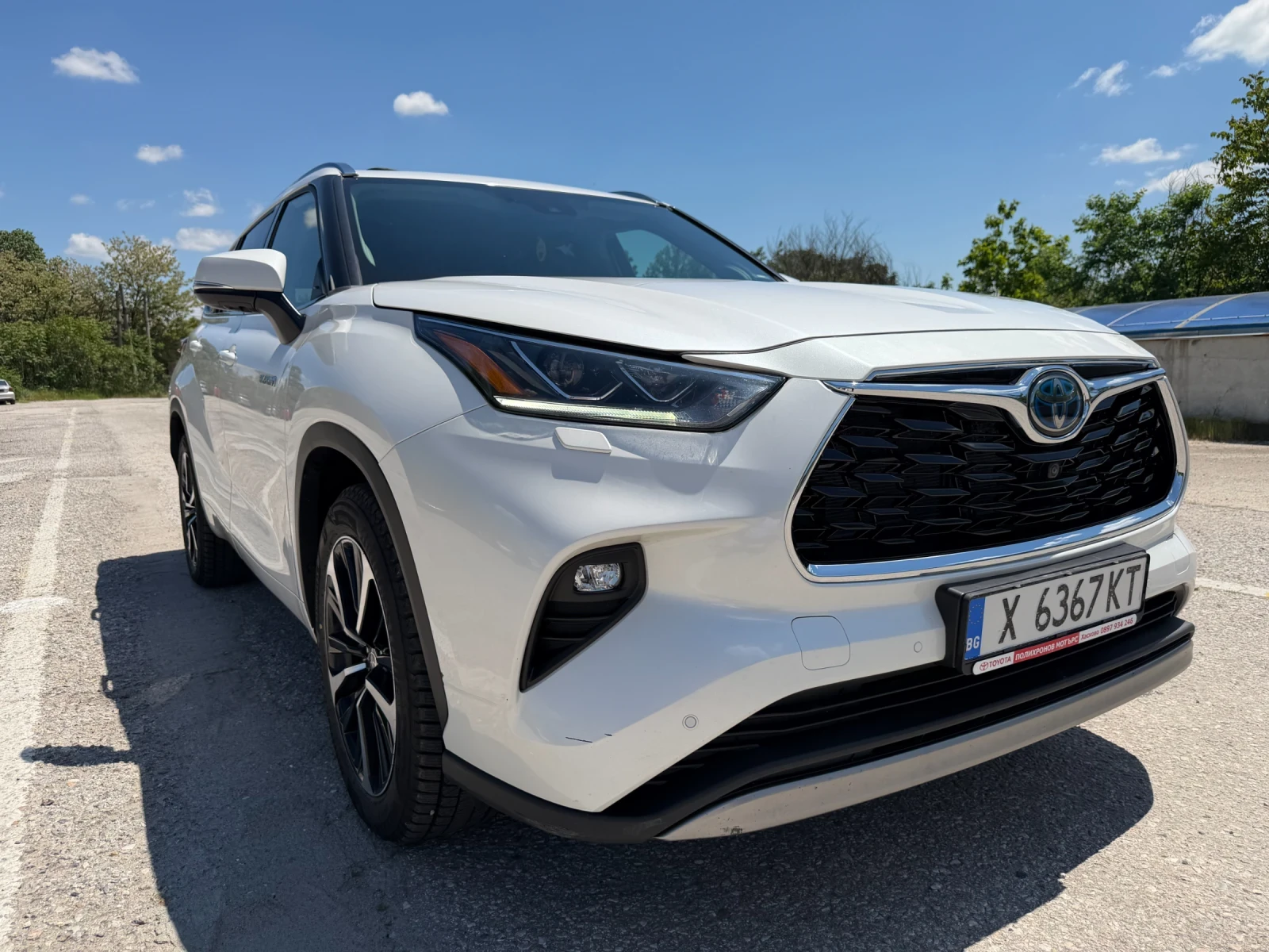Toyota Highlander 2.5 Hybrid AWD-i Luxury, снимка 6 - Автомобили и джипове - 54423715
