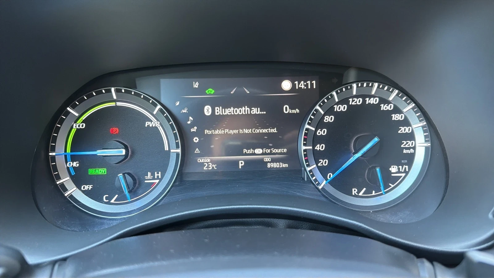 Toyota Highlander 2.5 Hybrid AWD-i Luxury, снимка 17 - Автомобили и джипове - 54423715