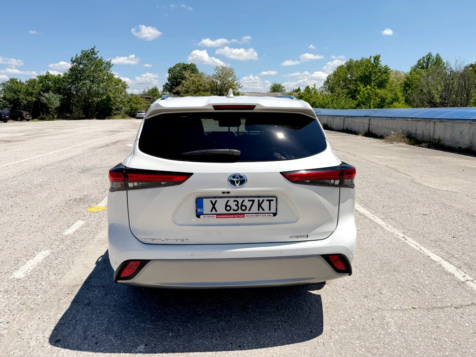 Toyota Highlander 2.5 Hybrid AWD-i Luxury, снимка 9 - Автомобили и джипове - 54423715