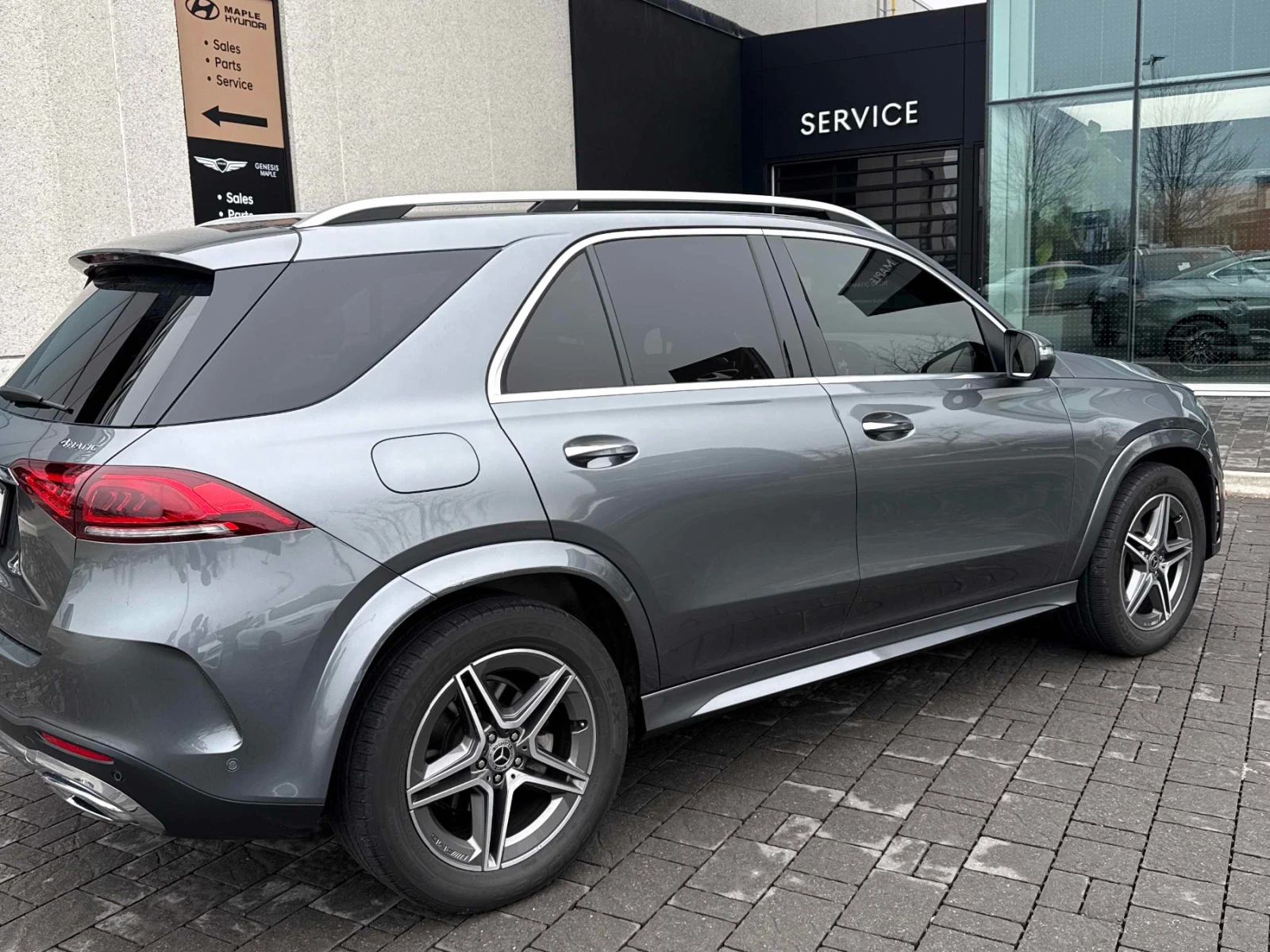 Mercedes-Benz GLE 350 ДИСТРОНИК * ПОДГРЕВ * ПАНОРАМА * 2 КЛЮЧА * CARFAX, снимка 3 - Автомобили и джипове - 54663787