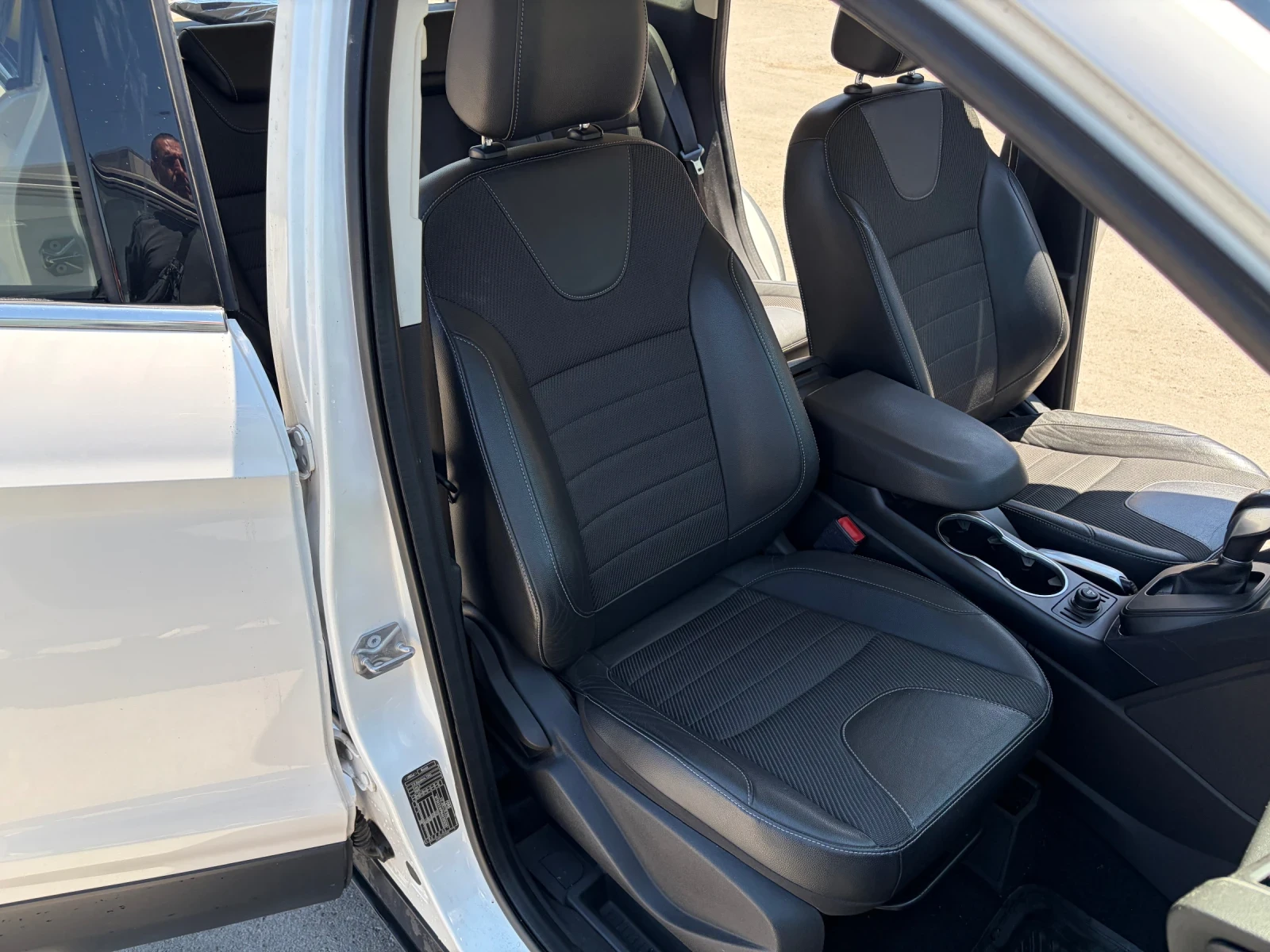 Ford Kuga, снимка 13 - Автомобили и джипове - 55247438