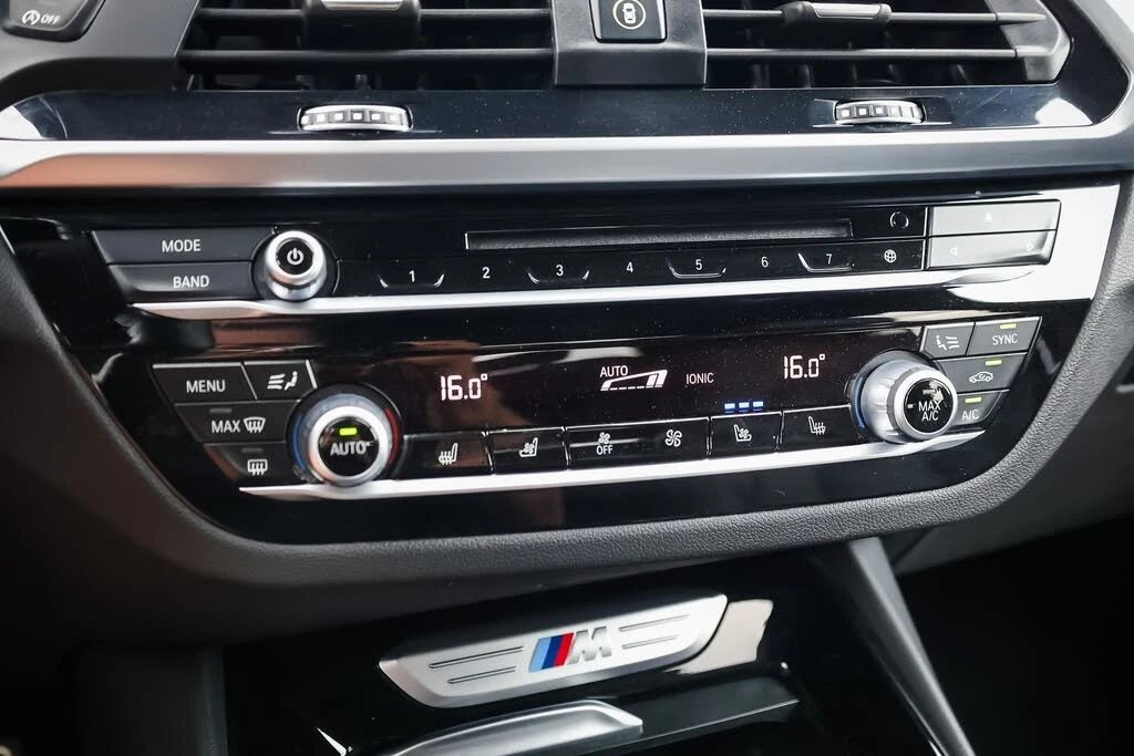 BMW X3 m40i xDrive* 360* H/K* DISTRONIC* ОБДУХ, снимка 8 - Автомобили и джипове - 55437511