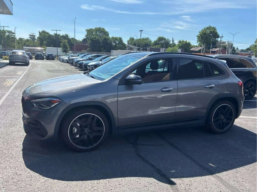 Mercedes-Benz GLA * AMG 35 * CARFAX * ЦЕНА ДО БГ, снимка 2 - Автомобили и джипове - 55517140