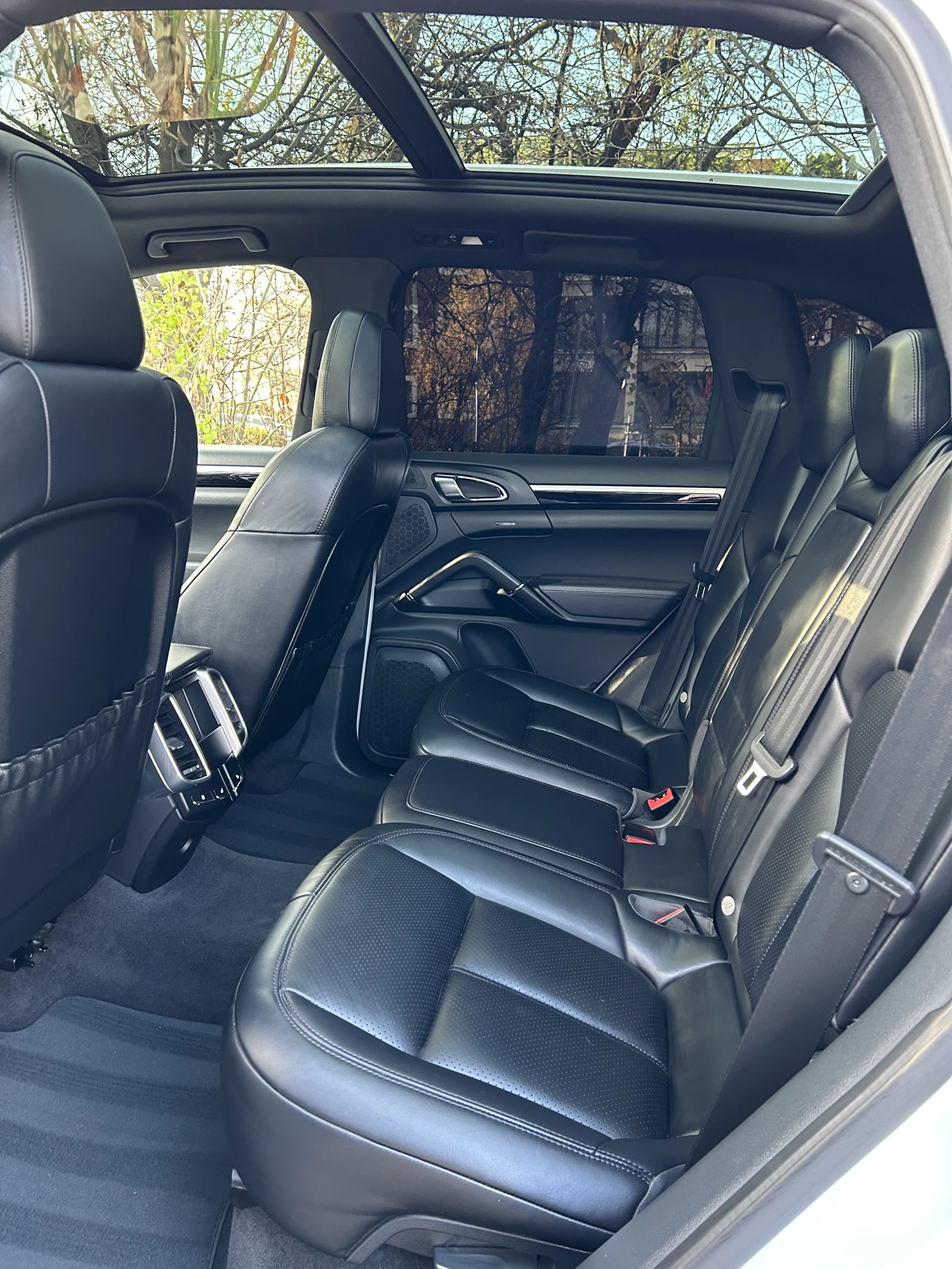 Porsche Cayenne Първи собственик!, снимка 7 - Автомобили и джипове - 55554852
