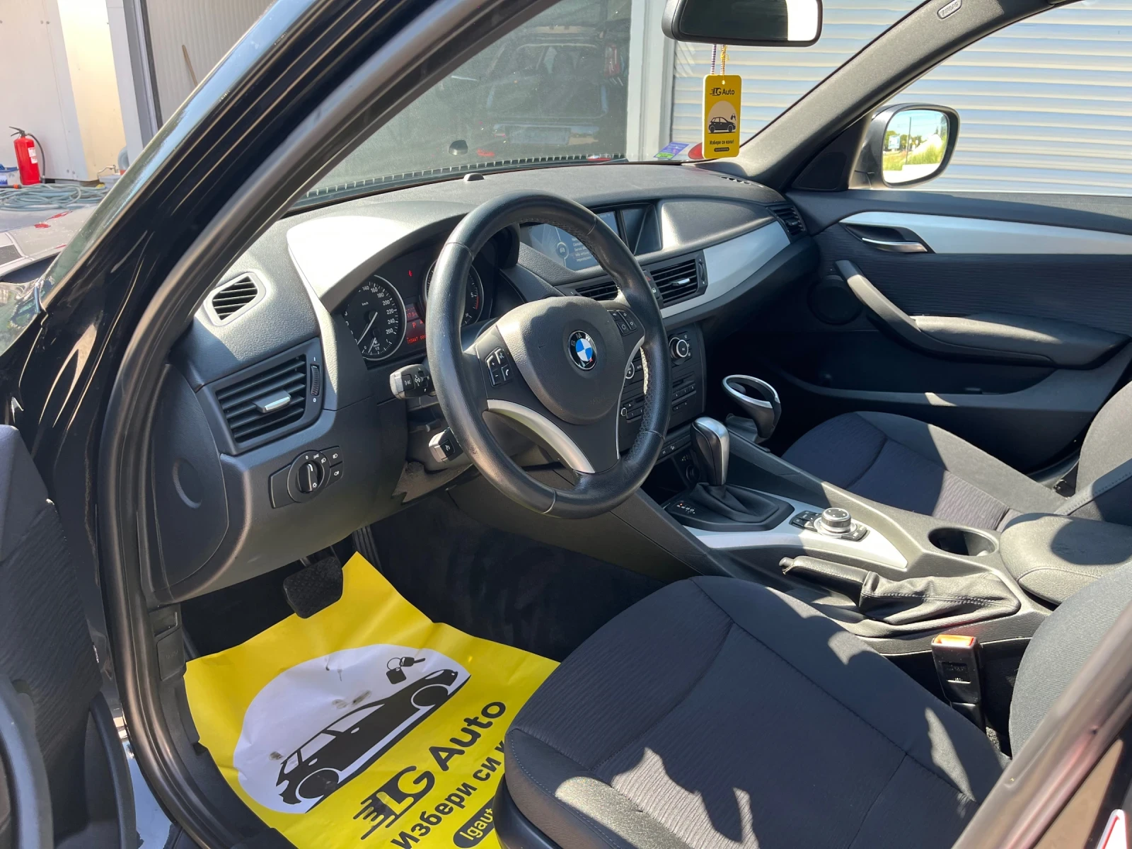 BMW X1 2.3 4х4 нави, снимка 12 - Автомобили и джипове - 55670843