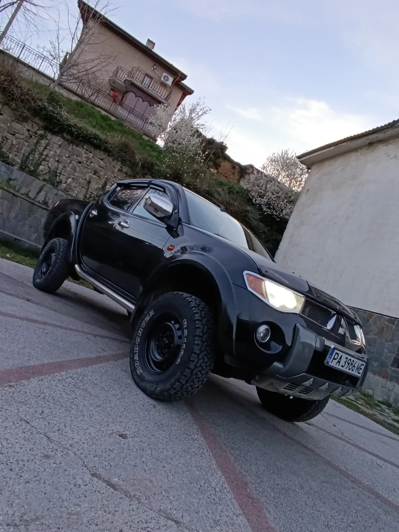 Mitsubishi L200