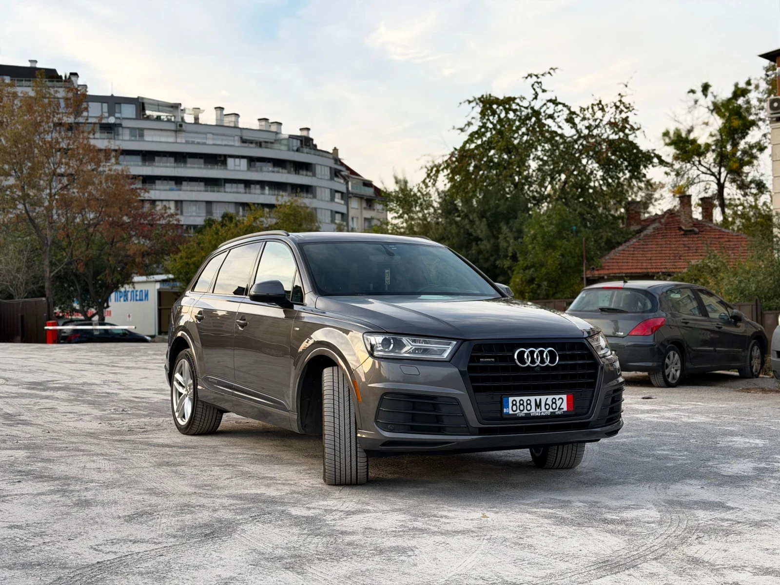 Audi Q7, снимка 2 - Автомобили и джипове - 56405032