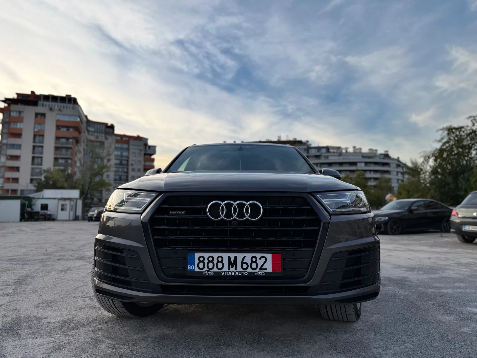 Audi Q7, снимка 6 - Автомобили и джипове - 56405032