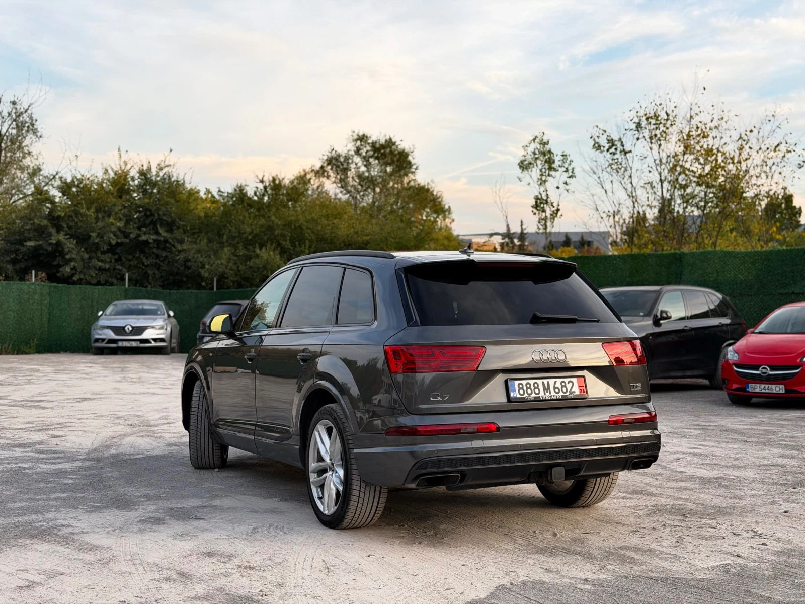 Audi Q7, снимка 5 - Автомобили и джипове - 56405032