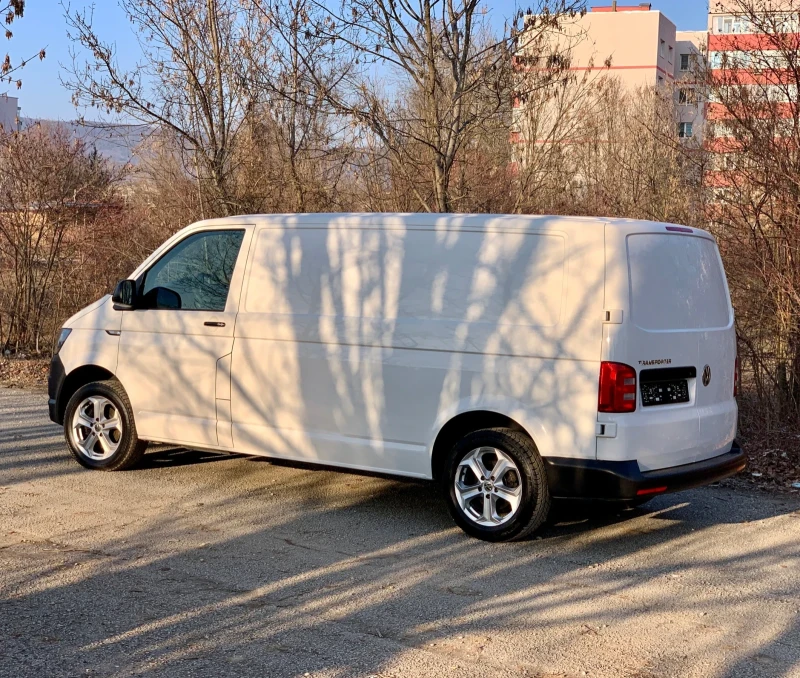 VW T6 2019г* EU6* MAXII БАЗА* ДВОЕН КЛИМАТИК* 17 ДЖАНТИ, снимка 5 - Бусове и автобуси - 49513942