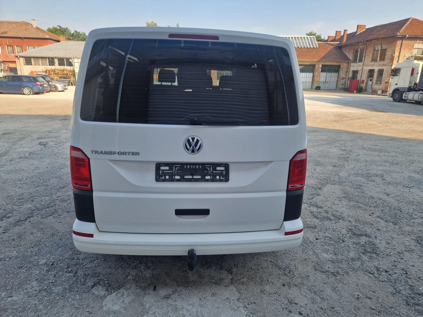 VW T6 Мултиван, снимка 3 - Бусове и автобуси - 56315471