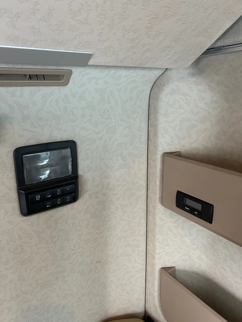 Mercedes-Benz Actros Actros Mega 1842, снимка 14 - Камиони - 52882542