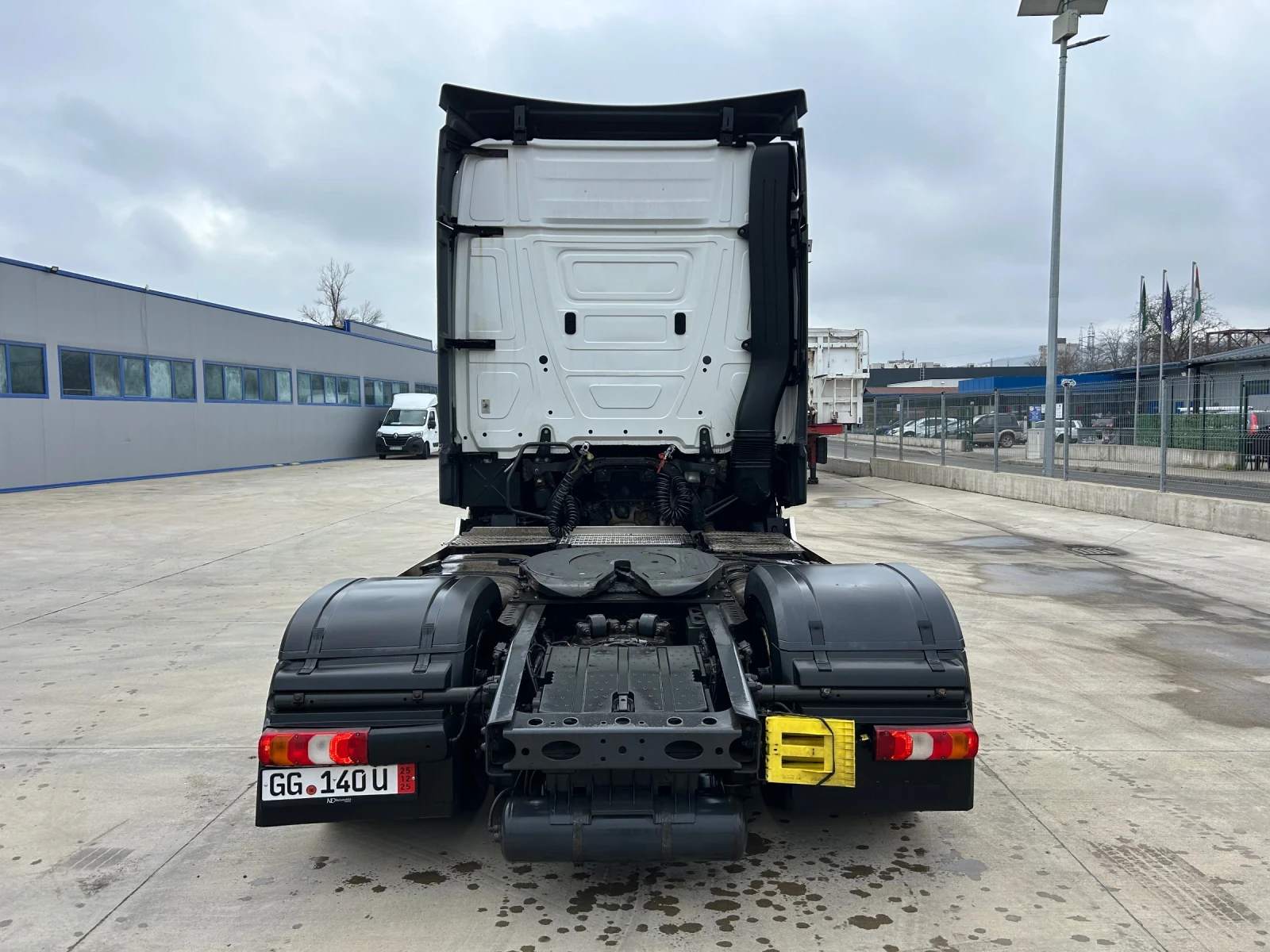 Mercedes-Benz Actros Actros Mega 1842 - изображение 4