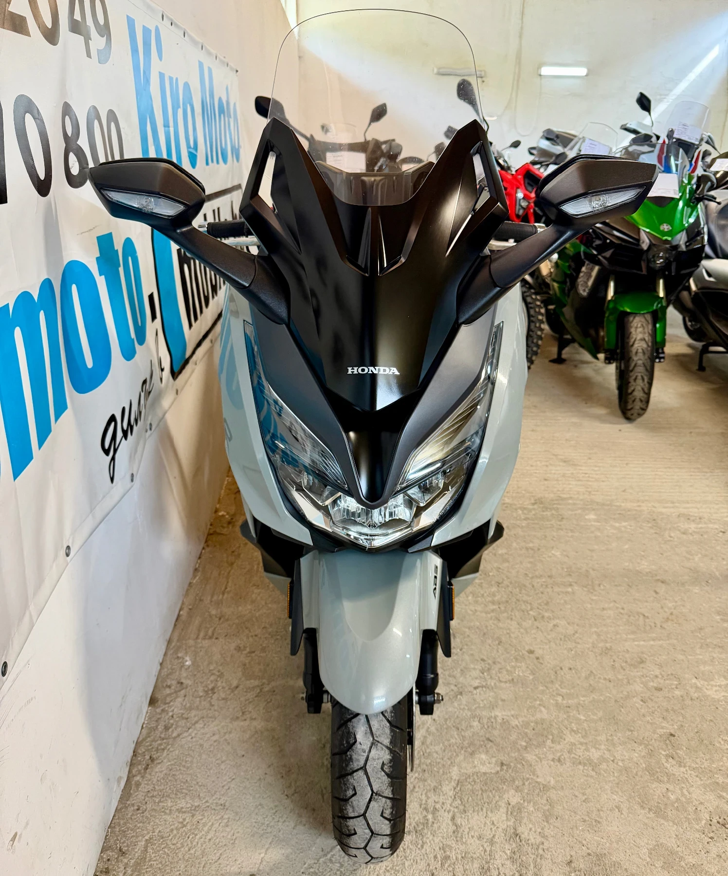 Honda Forza 350i ABS TCS Akrapovic, снимка 3 - Мотоциклети и мототехника - 54682461