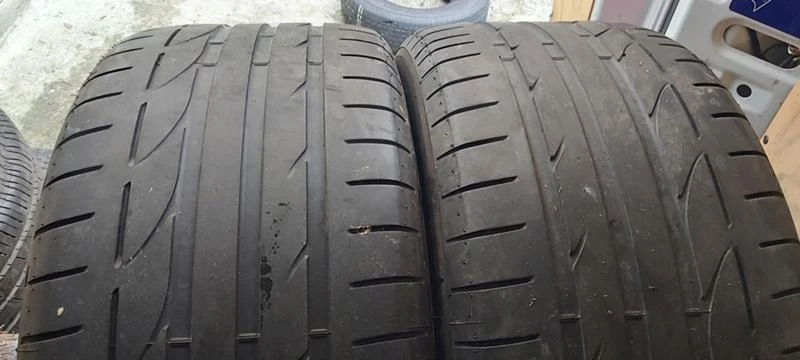 Гуми Летни 275/40R19, снимка 1 - Гуми и джанти - 35133622