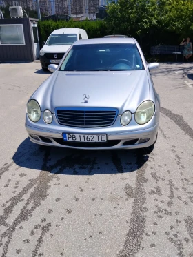 Mercedes-Benz E 220, снимка 11