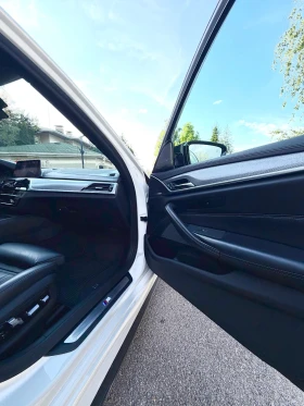 BMW 530E iPerformance, снимка 11