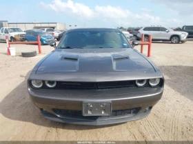 Dodge Challenger 3.6* V6* 8ZF* ПОДГРЕВ* КАМЕРА* КЕЙЛЕС* LANE* ASSIS - 12460 € / 24369.64 лв. - 36878955 7