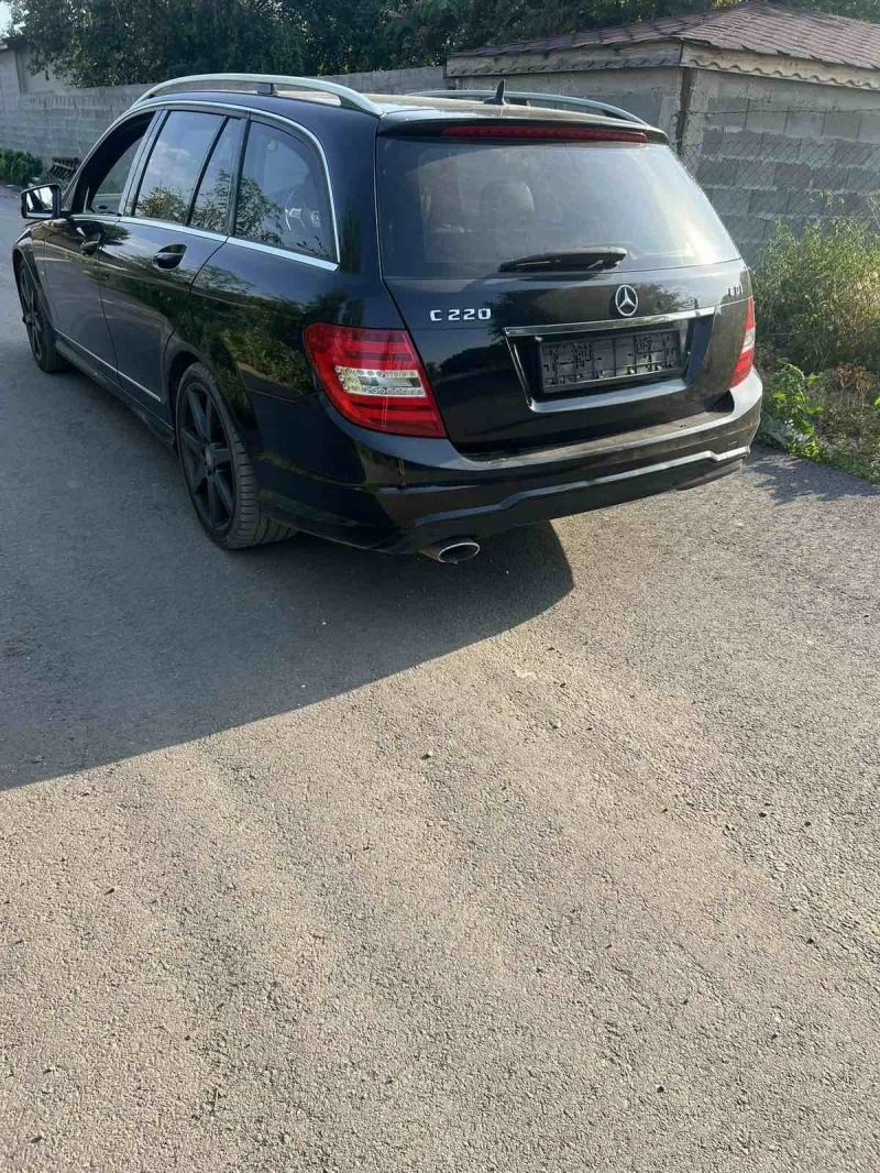 Mercedes-Benz C 220, снимка 9 - Автомобили и джипове - 47401733