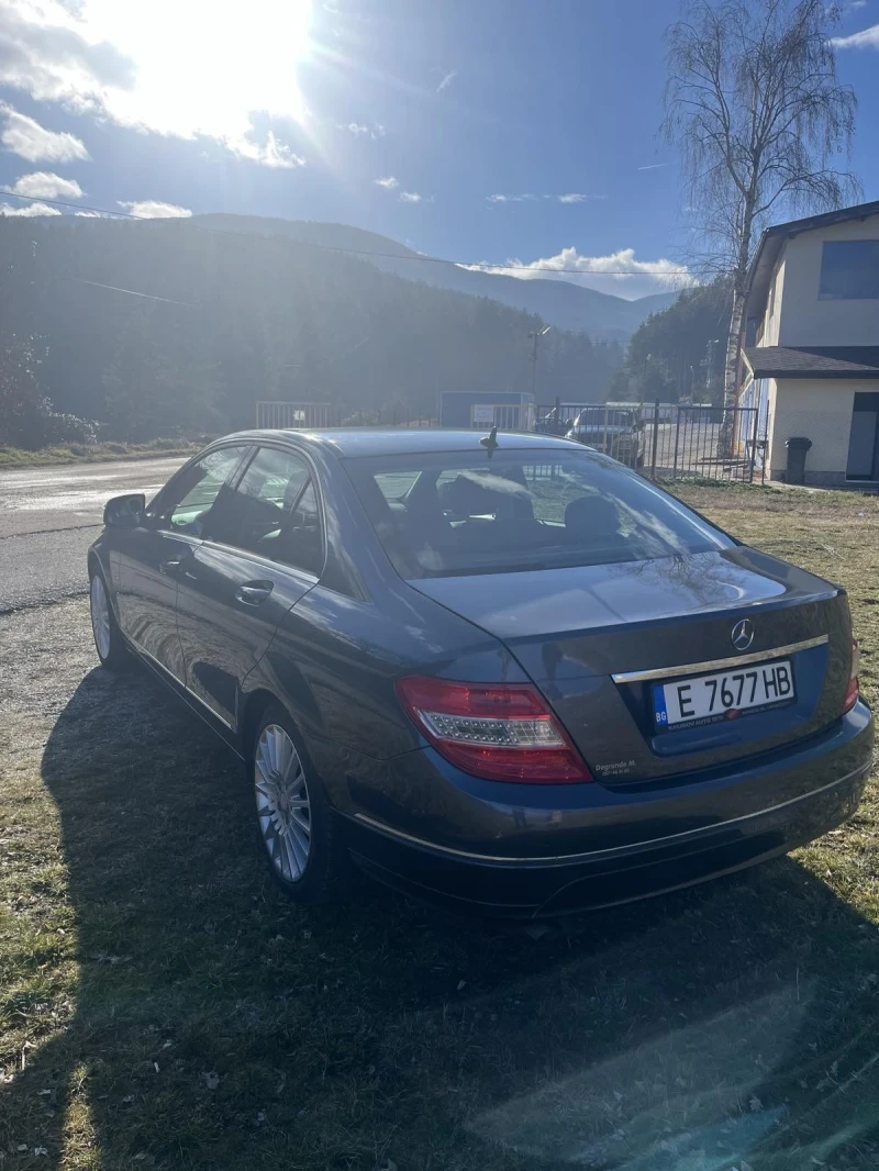 Mercedes-Benz C 200 Avantgarde, снимка 6 - Автомобили и джипове - 48602137