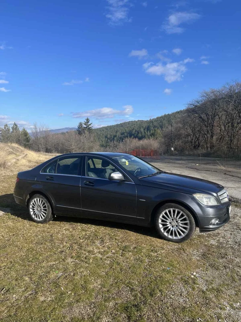 Mercedes-Benz C 200 Avantgarde, снимка 2 - Автомобили и джипове - 48602137