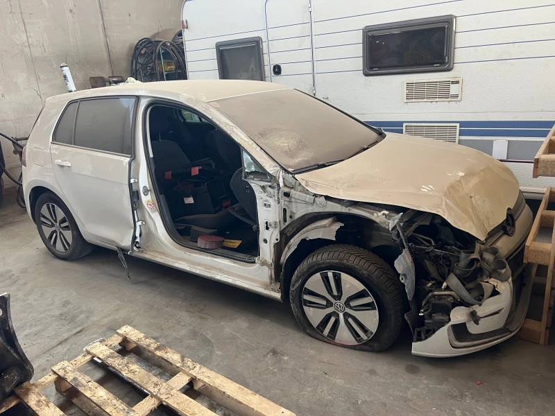 VW Golf E Golf Combo 100 E1F, , снимка 3 - Автомобили и джипове - 51910429