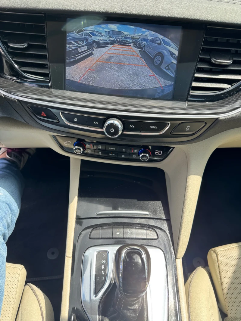 Opel Insignia ПАНОРАМА* ПОДГРЕВ* ОБДУХВАНЕ* КОЖА* МАСАЖ* , снимка 2 - Автомобили и джипове - 50288993