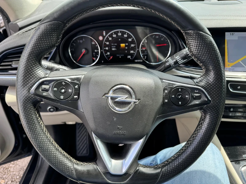 Opel Insignia ПАНОРАМА* ПОДГРЕВ* ОБДУХВАНЕ* КОЖА* МАСАЖ* , снимка 5 - Автомобили и джипове - 50288993