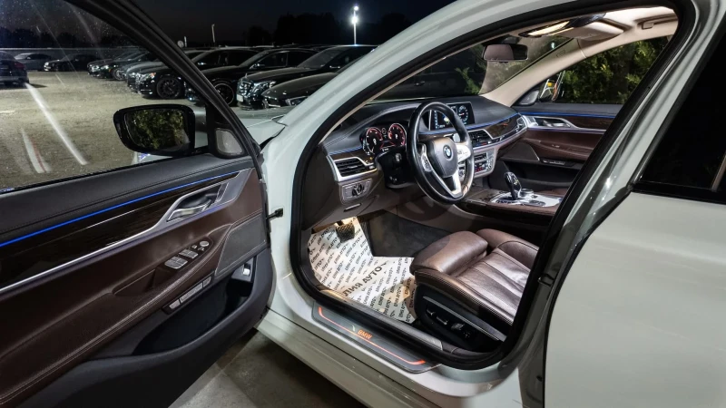 BMW 730 D XDRIVE LONG FULL M PACK БЯЛА ПЕРЛА ЛИЗИНГ 100%, снимка 11 - Автомобили и джипове - 51556161