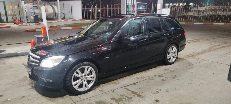 Mercedes-Benz C 220, снимка 2 - Автомобили и джипове - 51609917