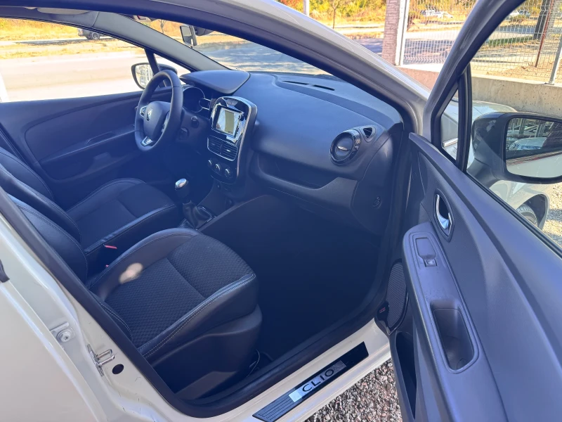 Renault Clio 1.5DCI 90кс* MOSCHINO* КАМЕРА* NAVI* КОЖА, снимка 9 - Автомобили и джипове - 51820876