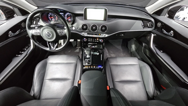 Kia Stinger 3.3T AWD MASTERS, снимка 6 - Автомобили и джипове - 52688675
